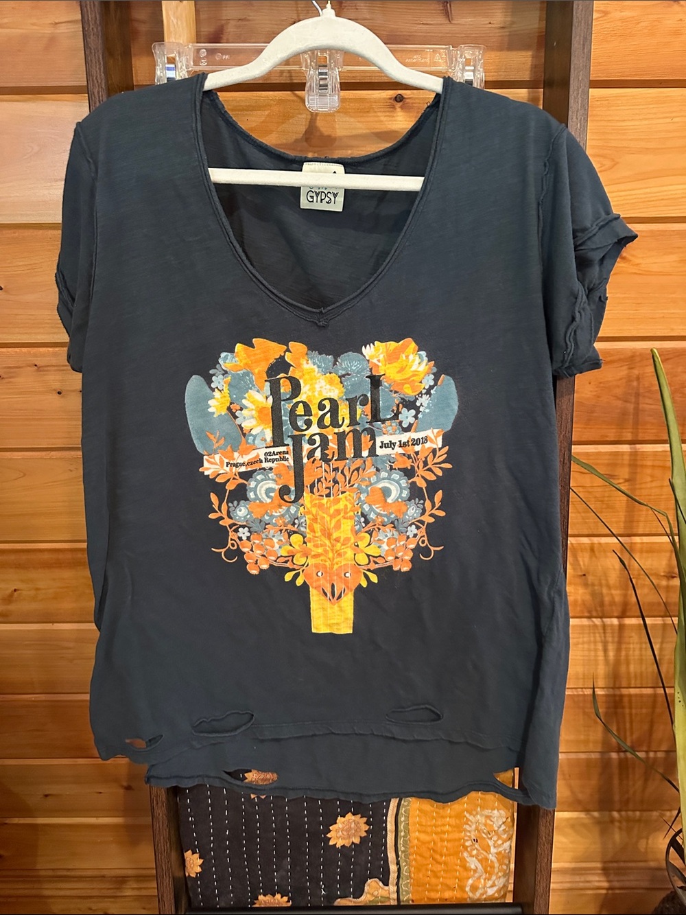 Jaded Gypsy Pearl Jam Prague 2018 V-Neck distressed graphic boho Tee
